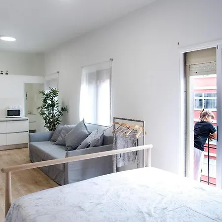 Studio In De Gran Canaria, With Wonderful City View, Balcony And W... Daire *